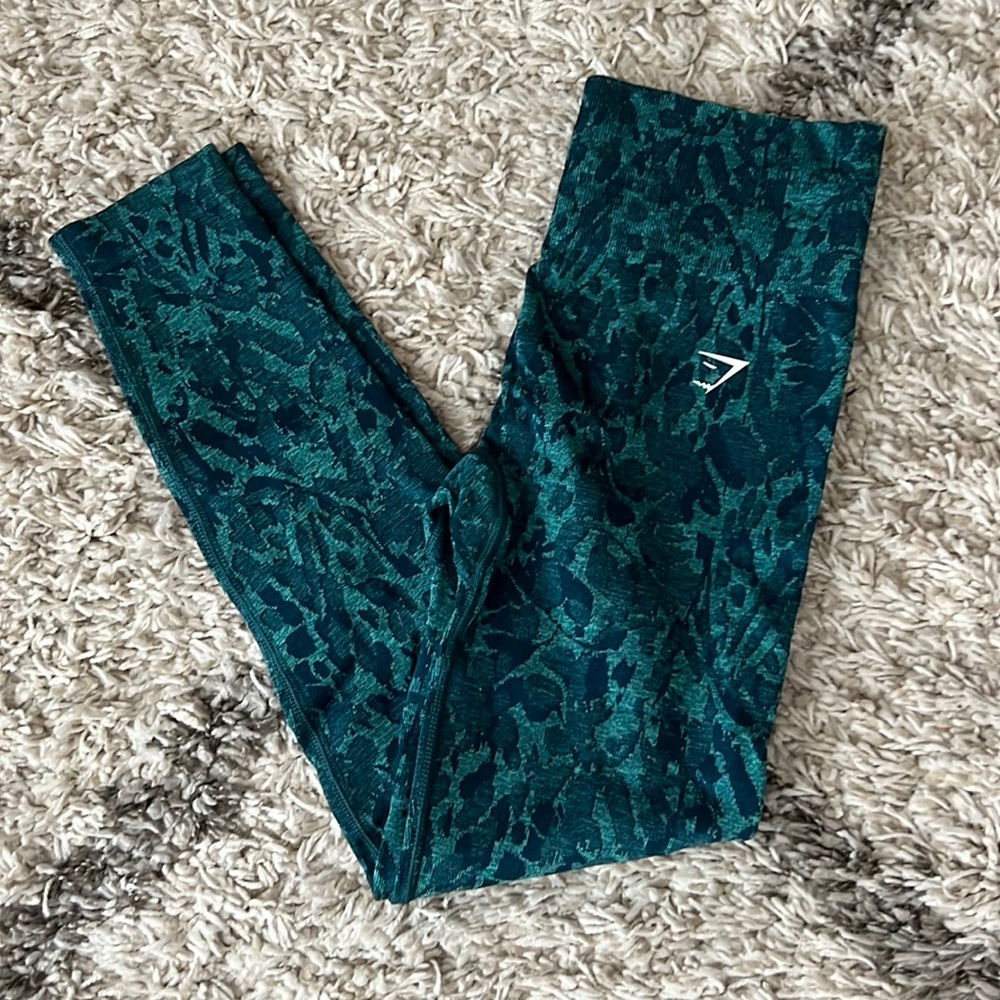 Gymshark scrunch butt leggings